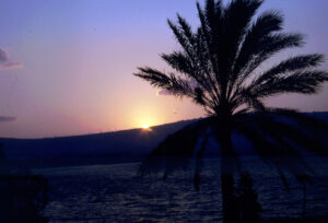 Слънце над Генесаретското езеро (Фото: Июль 1994).